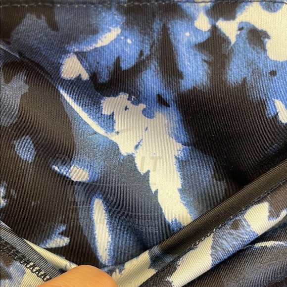 Nike Blue Floral Leggings - Picture 5 of 6